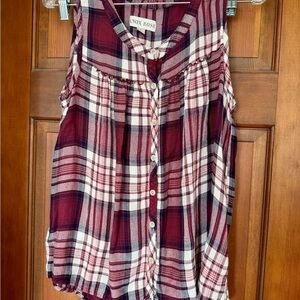 Knox Rose Women's Sleeveless Plaid Blouse - Red and White